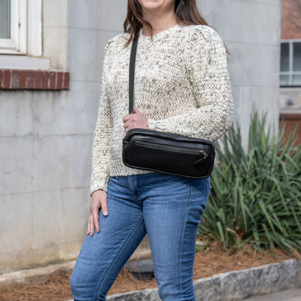 LEATHER FANNY PACK / LEATHER WAIST BAG - BLACK BISON