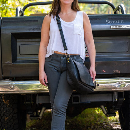 KINDLE LEATHER SATCHEL - BLACK BISON