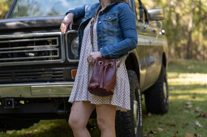 LEATHER BUCKET BAG - SMALL - REDWOOD BISON