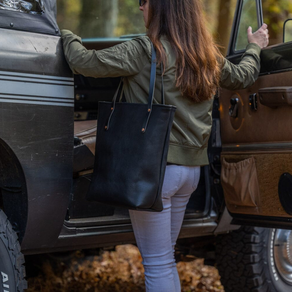 AVERY LEATHER TOTE BAG - SLIM LARGE - BLACK BISON