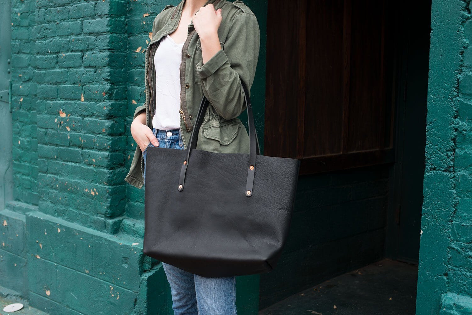 leather tote bag, full grain leather bag - black color - Avery Tote