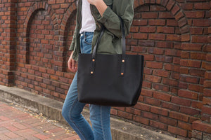 AVERY LEATHER TOTE BAG - MEDIUM (READY TO SHIP)
