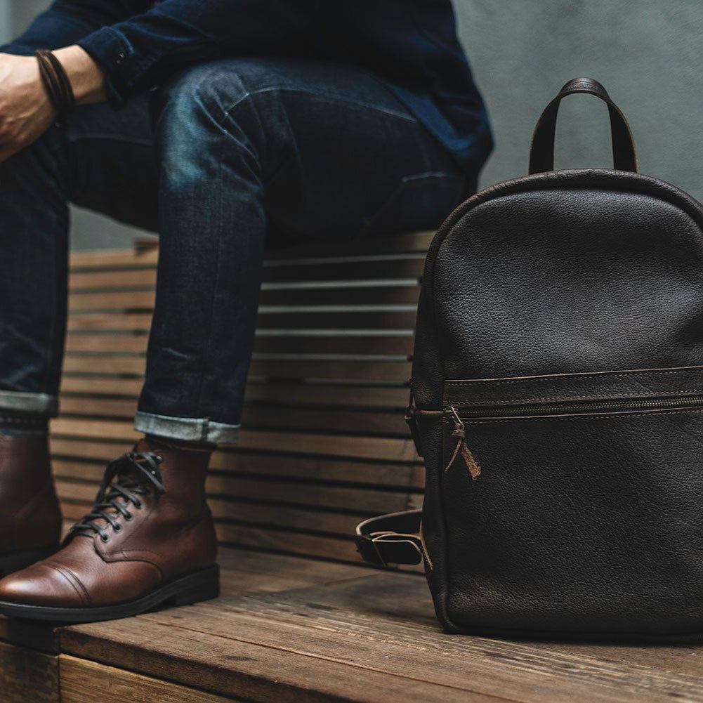 CLASSIC ZIPPERED LEATHER BACKPACK - IN STOCK