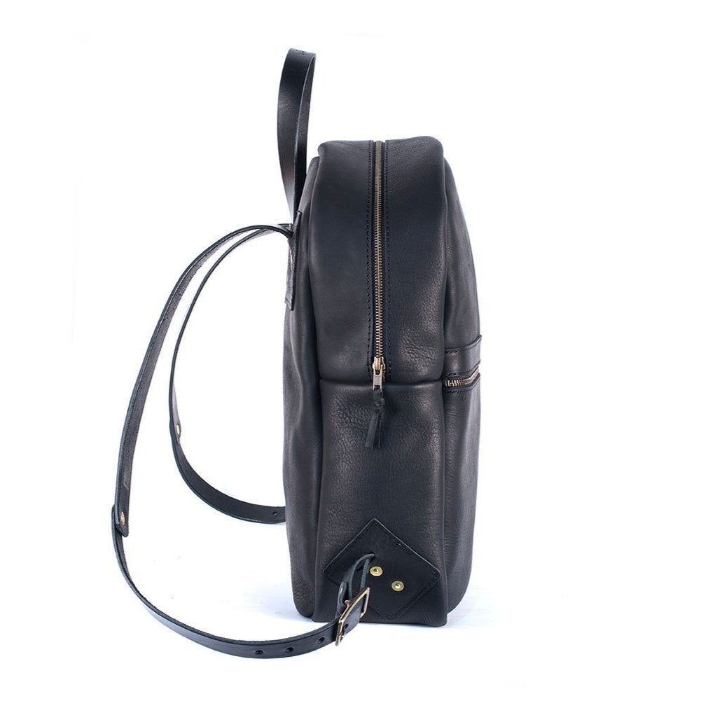CLASSIC ZIPPERED LEATHER BACKPACK - IN STOCK