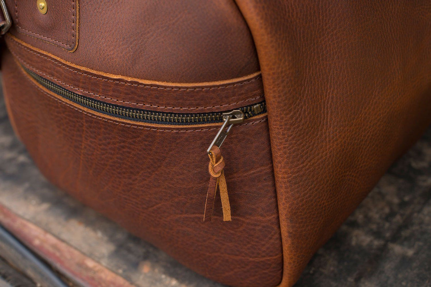 EXPEDITION LEATHER DUFFLE BAG - IN STOCK