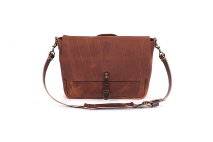 STEPHEN LEATHER MESSENGER BAG - IN STOCK