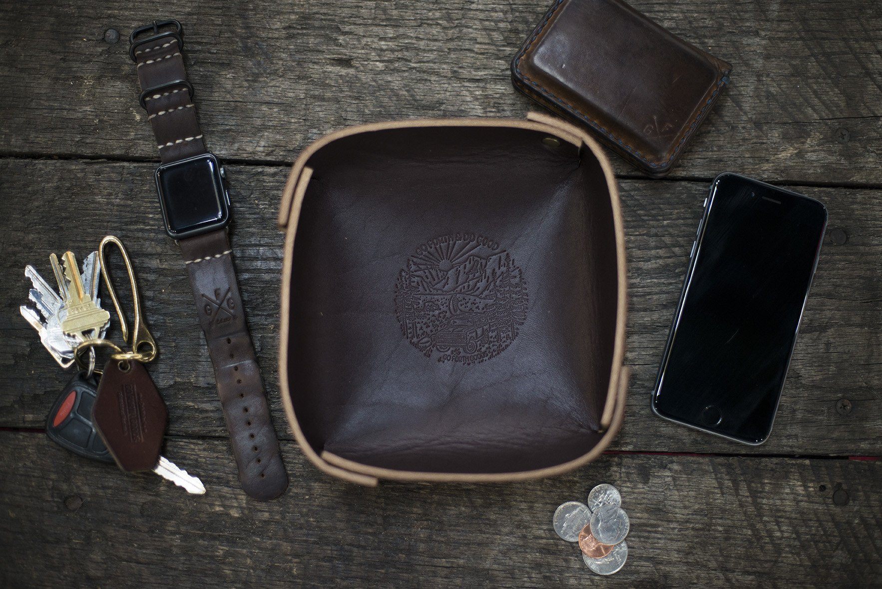 LEATHER VALET TRAY